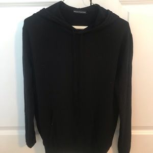 Black sweatshirt